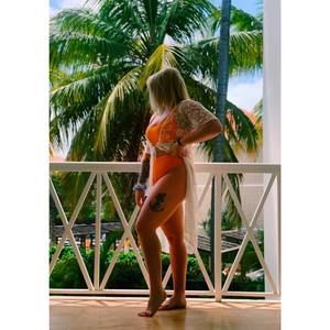 Meet your Posher, Arissa